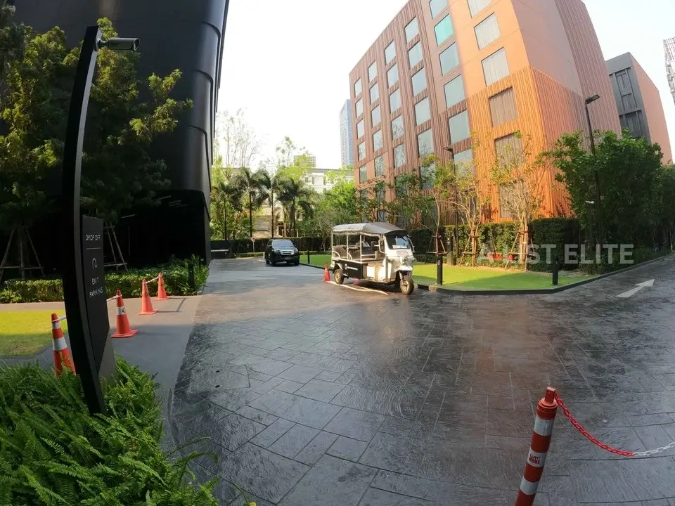 IDEO Q SUKHUMVIT 36