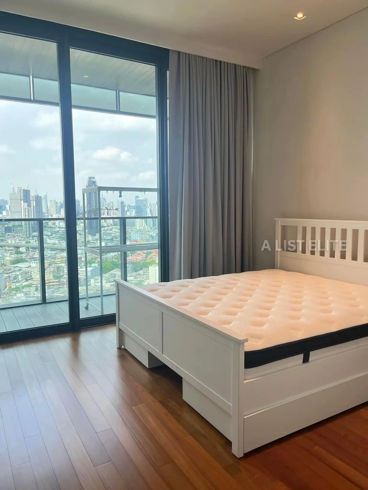 Banyan Tree Residences Riverside Bangkok 