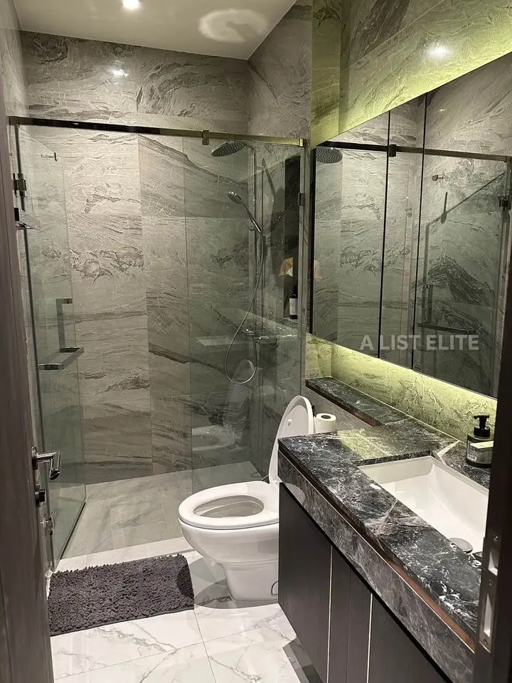 LAVIQ SUKHUMVIT 57