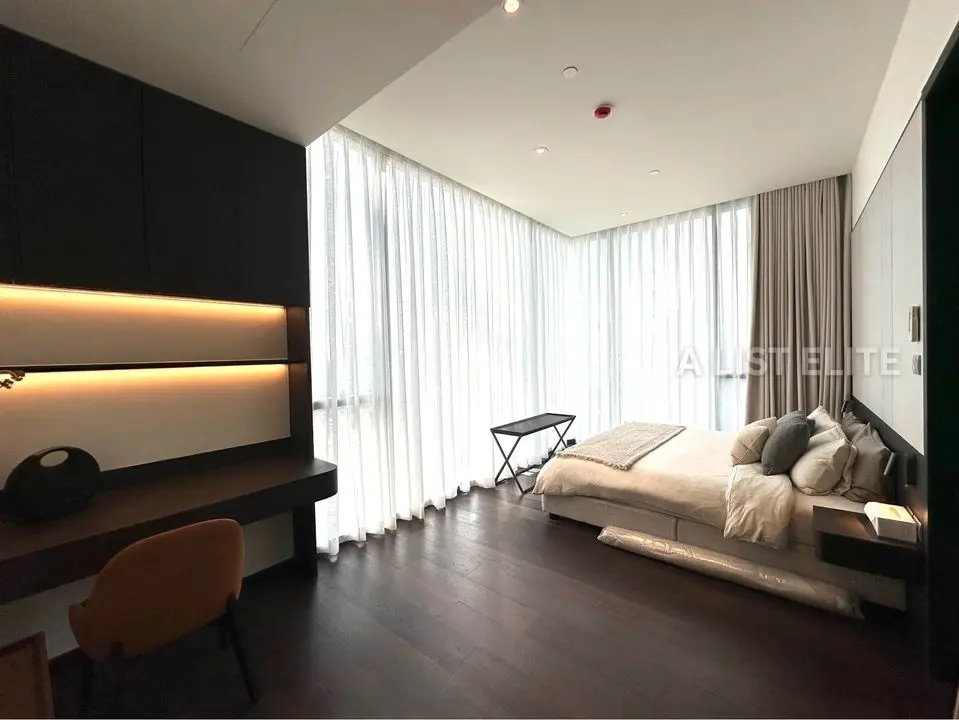 LAVIQ SUKHUMVIT 57