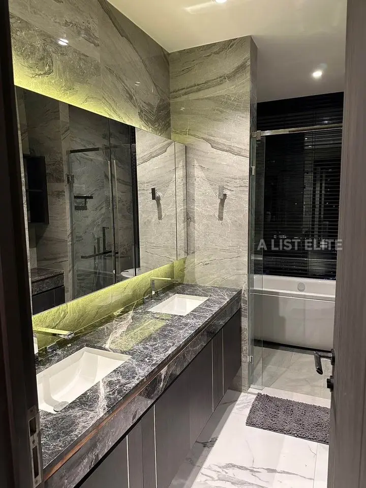 LAVIQ SUKHUMVIT 57