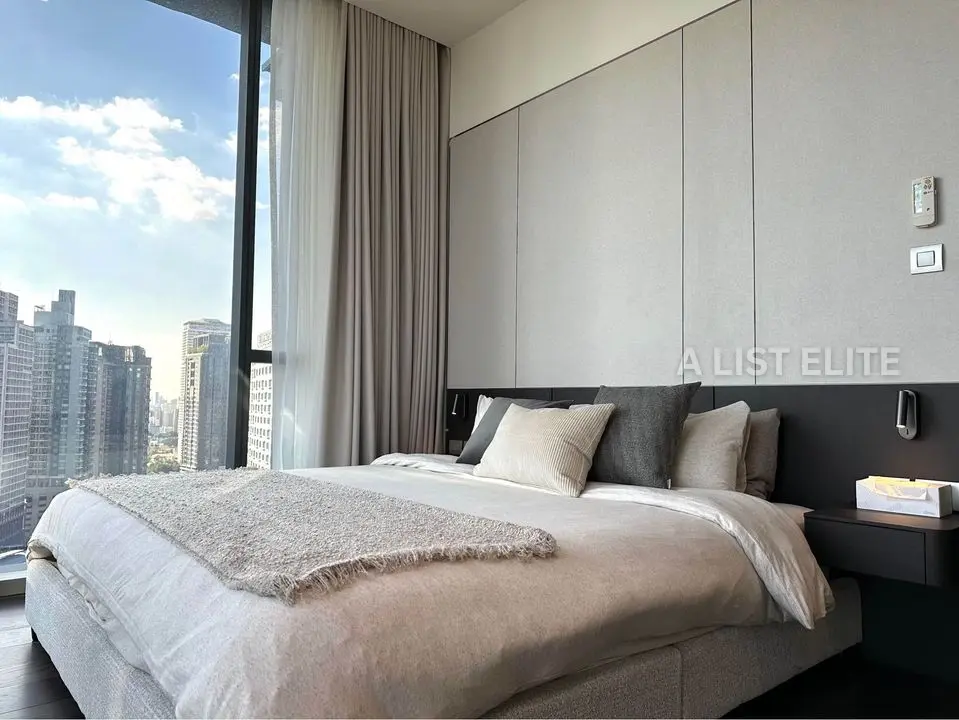 LAVIQ SUKHUMVIT 57