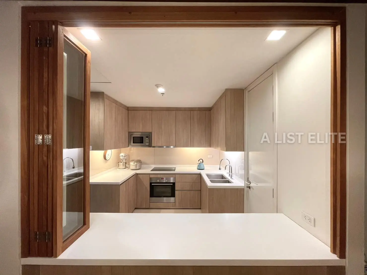 CIRCLE LIVING PROTOTYPE