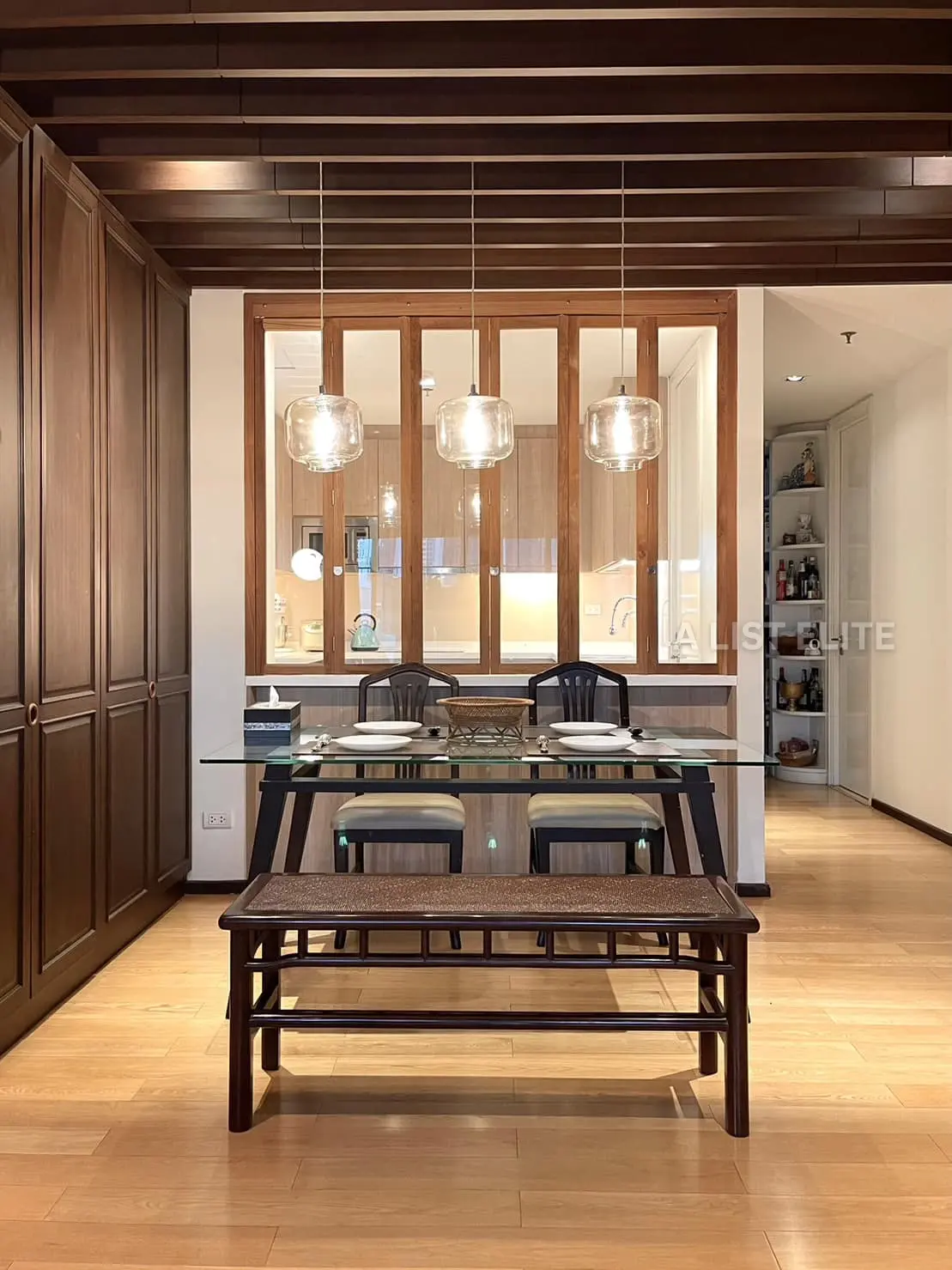 CIRCLE LIVING PROTOTYPE