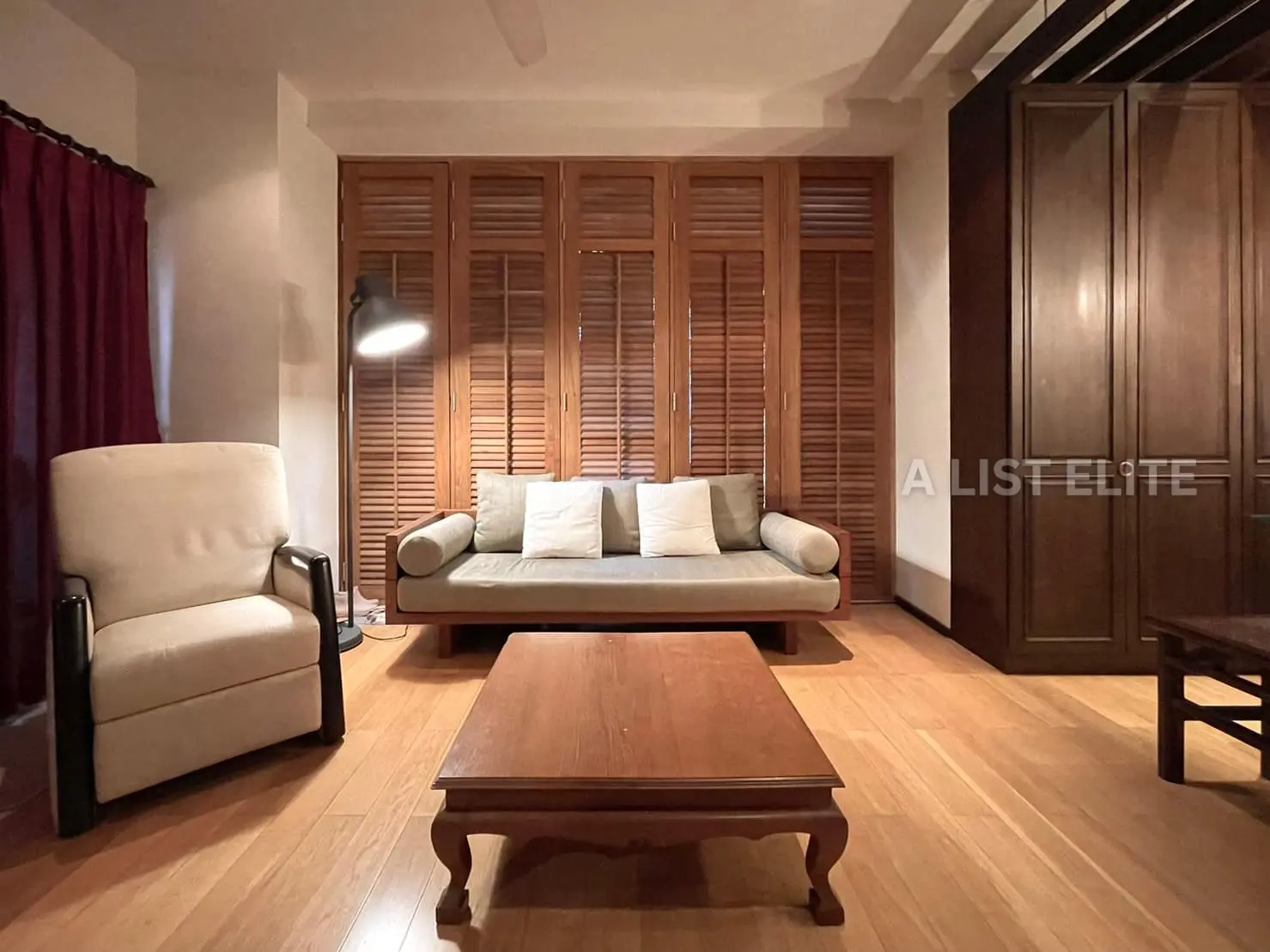 CIRCLE LIVING PROTOTYPE