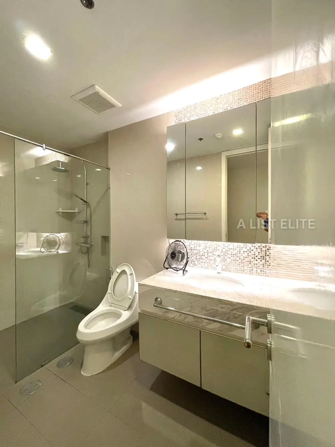 CIRCLE LIVING PROTOTYPE