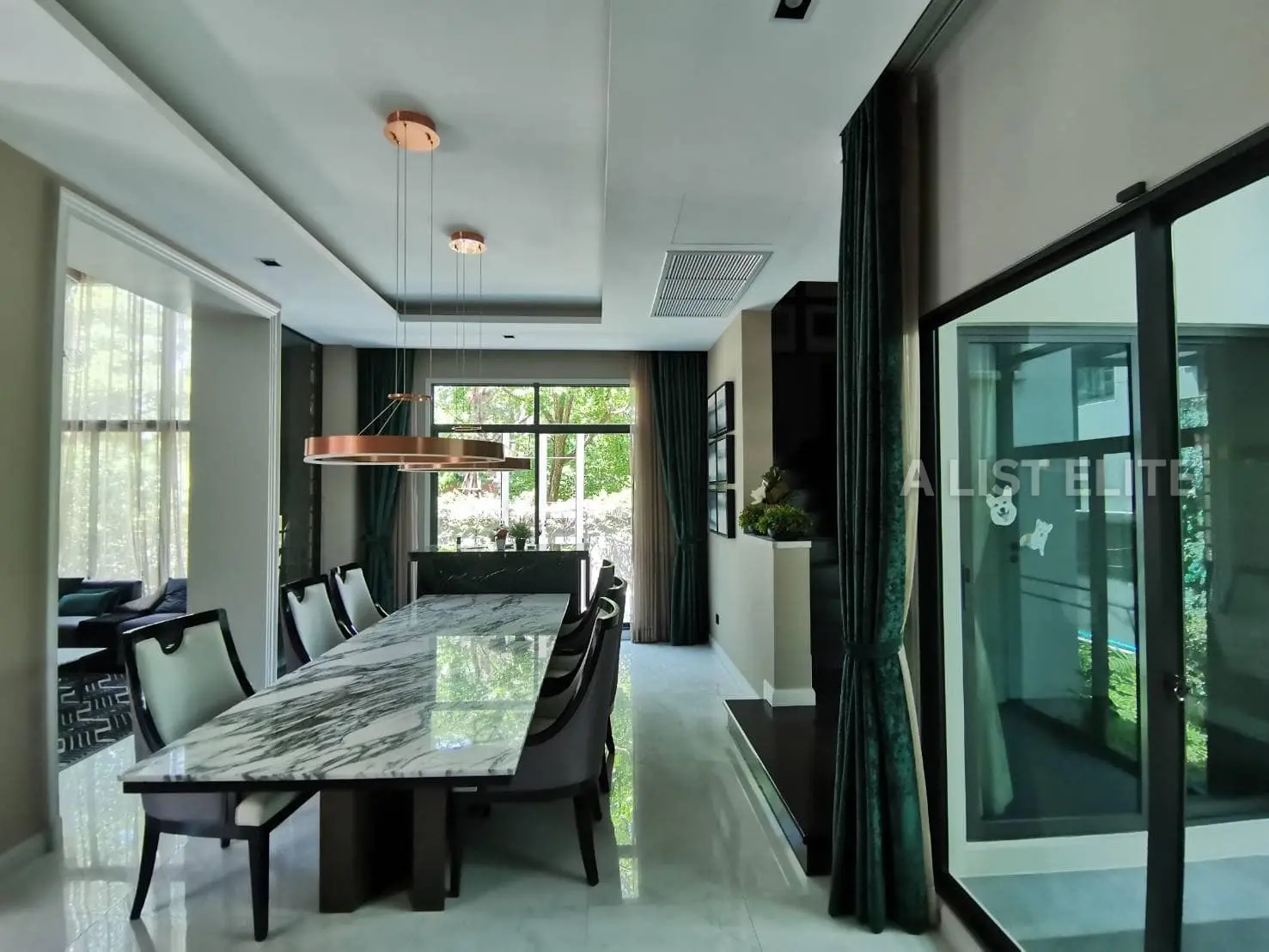 THE GENTRY SUKHUMVIT TYPE MANHATTAN
