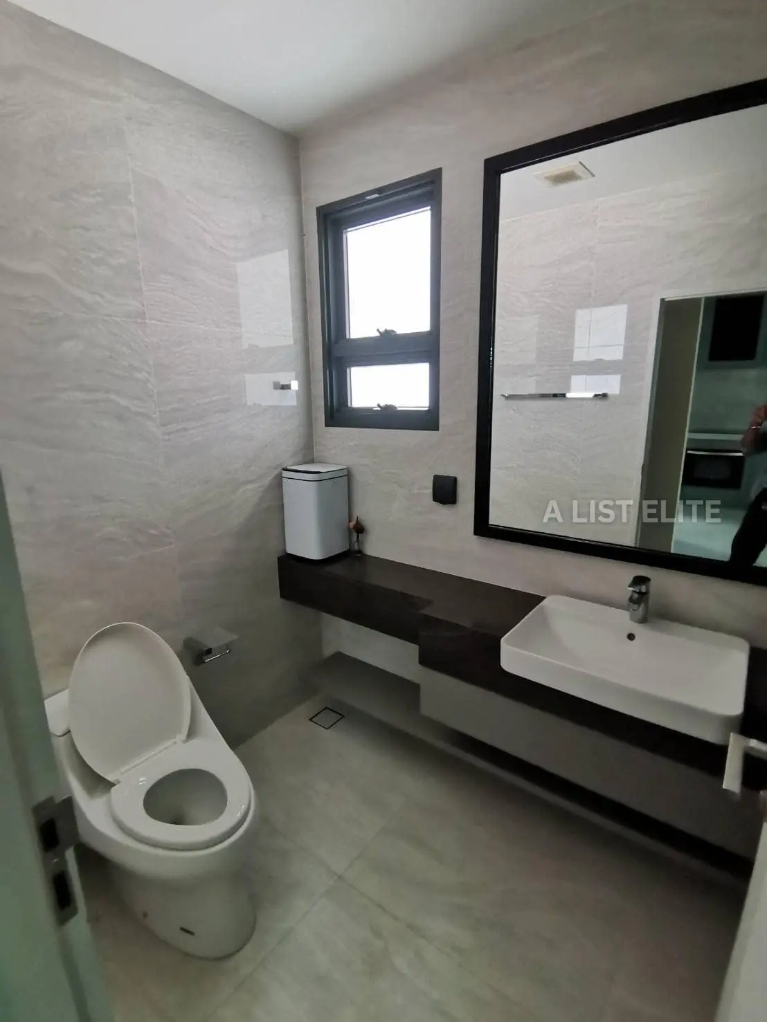 THE GENTRY SUKHUMVIT TYPE MANHATTAN