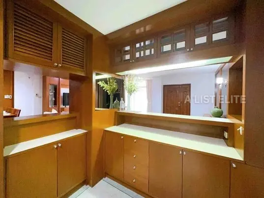 HOMHUAL MANSION