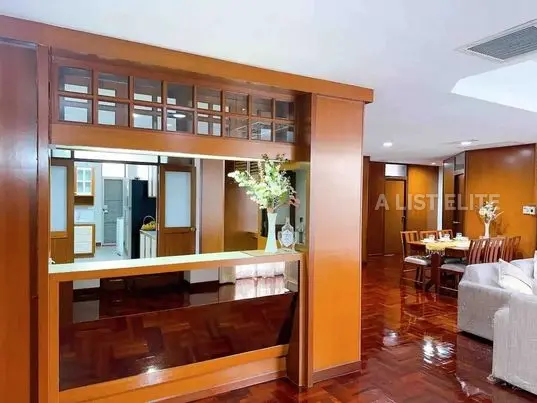 HOMHUAL MANSION