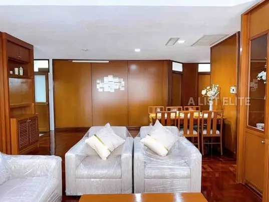 HOMHUAL MANSION