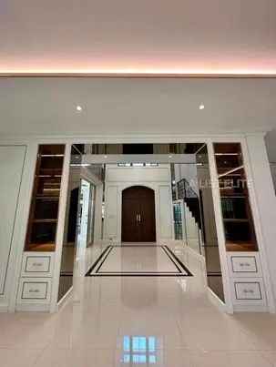 THE PALAZZO PINKLAO