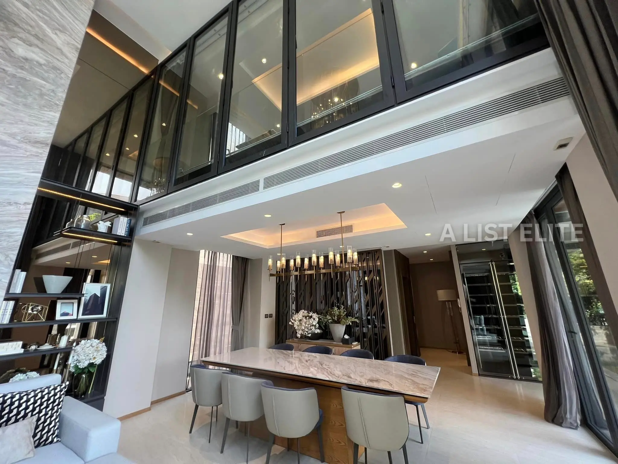 PARK ORIGIN THONGLOR