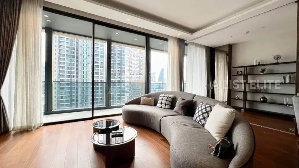 PARK ORIGIN THONGLOR