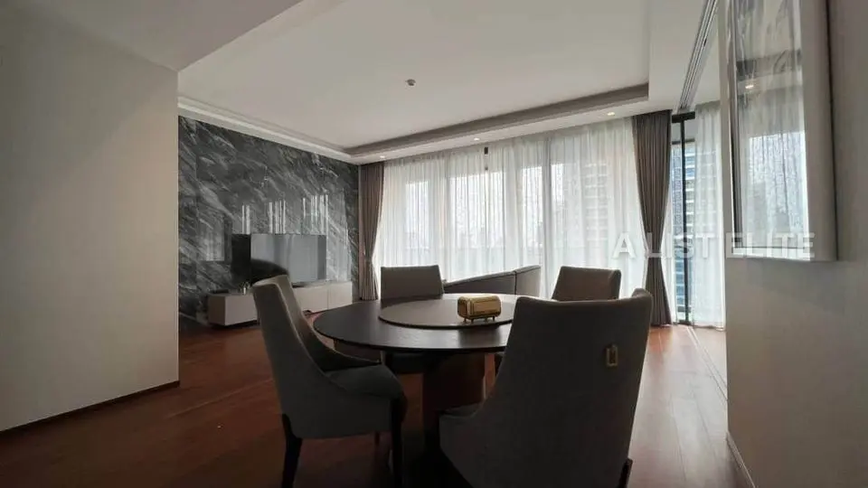 PARK ORIGIN THONGLOR
