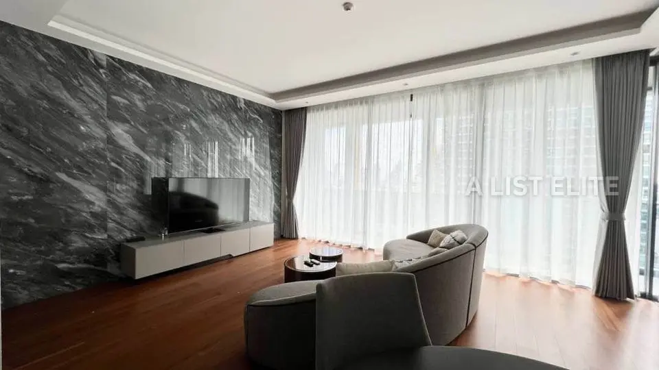 PARK ORIGIN THONGLOR