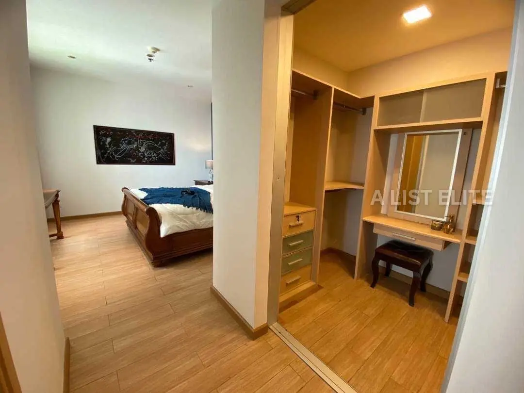 PARK ORIGIN THONGLOR