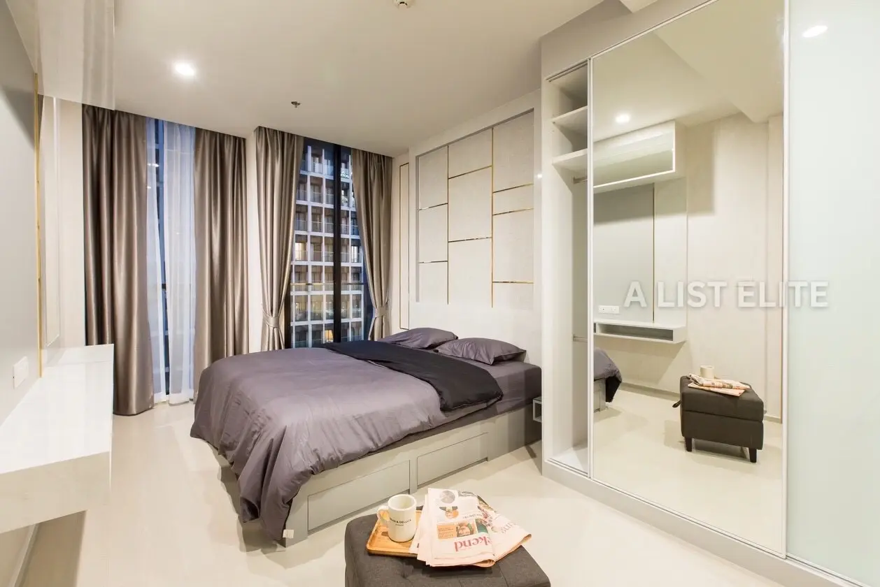 NOBLE PLOENCHIT