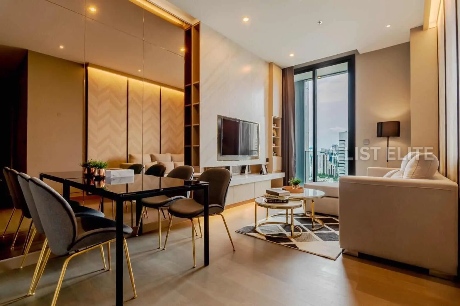 THE ESSE au SINGHA COMPLEX