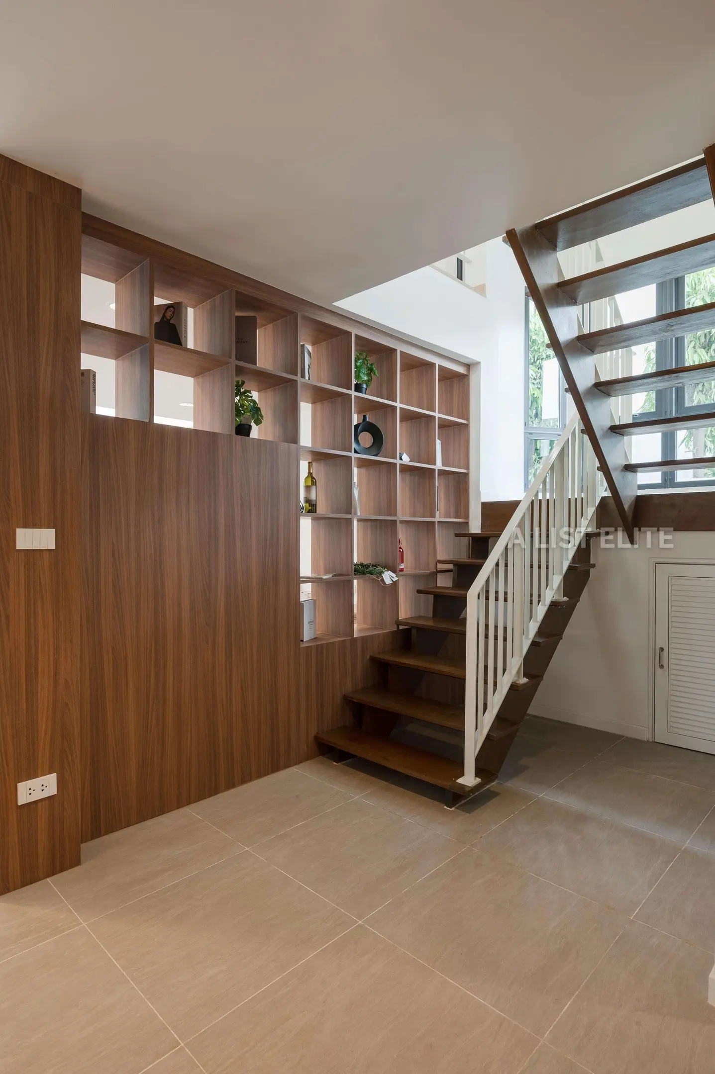 Maison à 2 étages à vendre