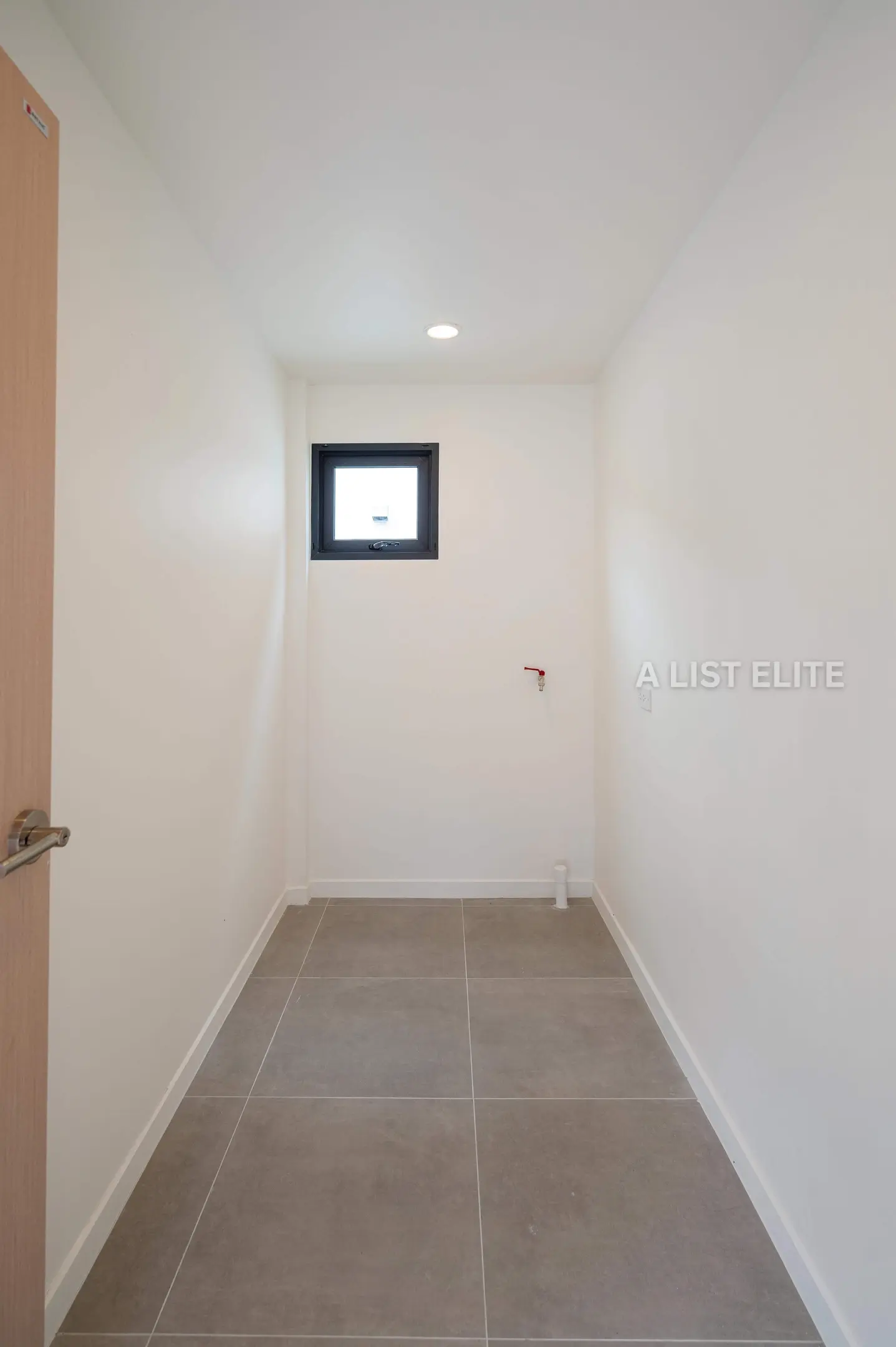 Maison à 2 étages à vendre