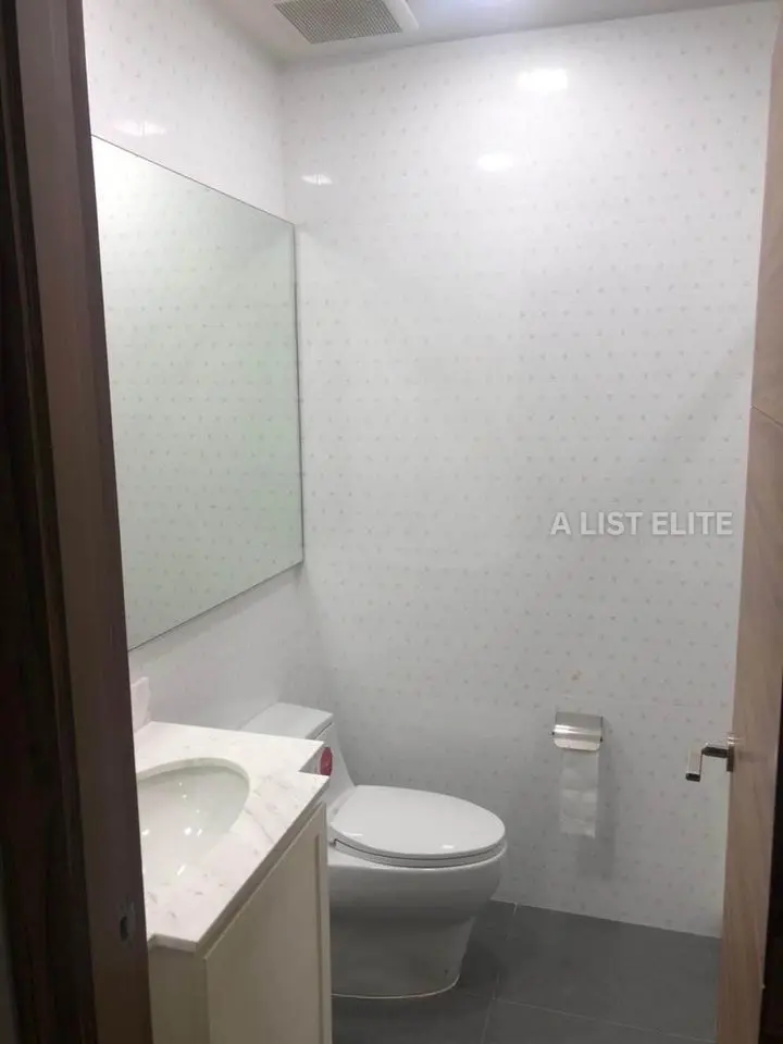 PREMIER HOME OFFICE @SUKHUMVIT65