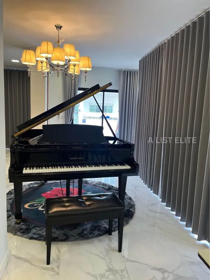 PREMIER HOME OFFICE @SUKHUMVIT65