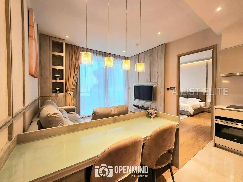 Magnolias Waterfront Residences