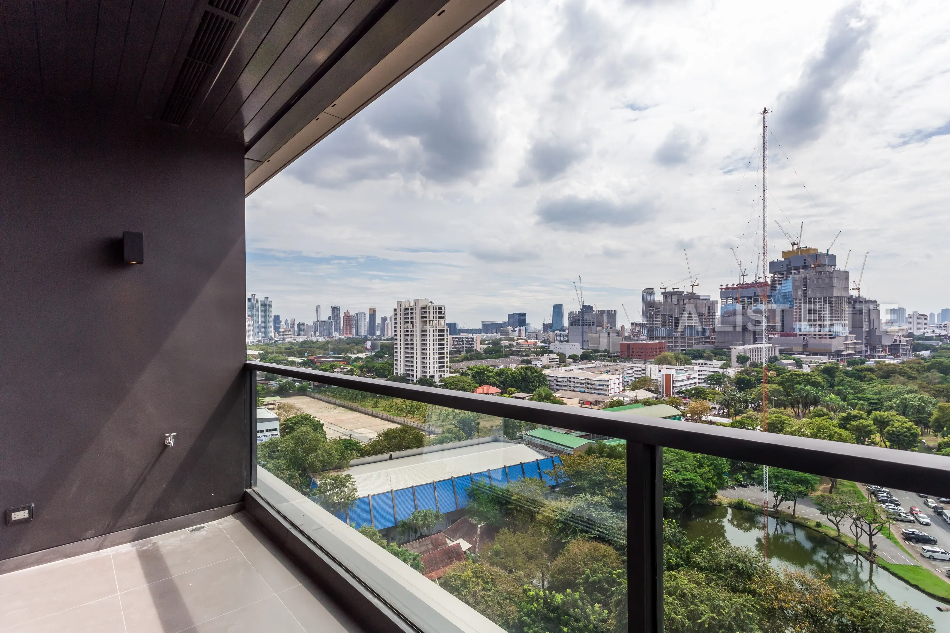 Sindhorn Tonson