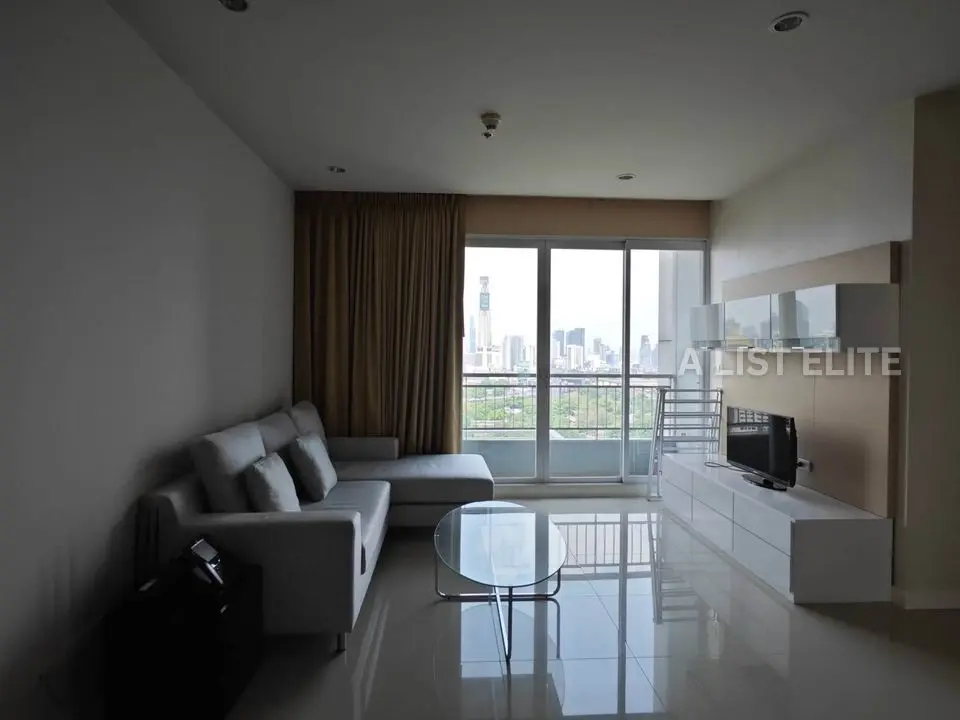 Circle Condominium