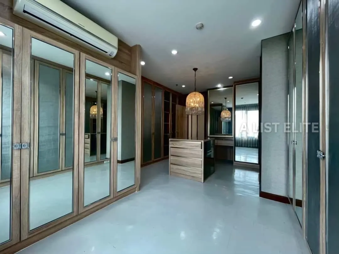 Villa Asoke