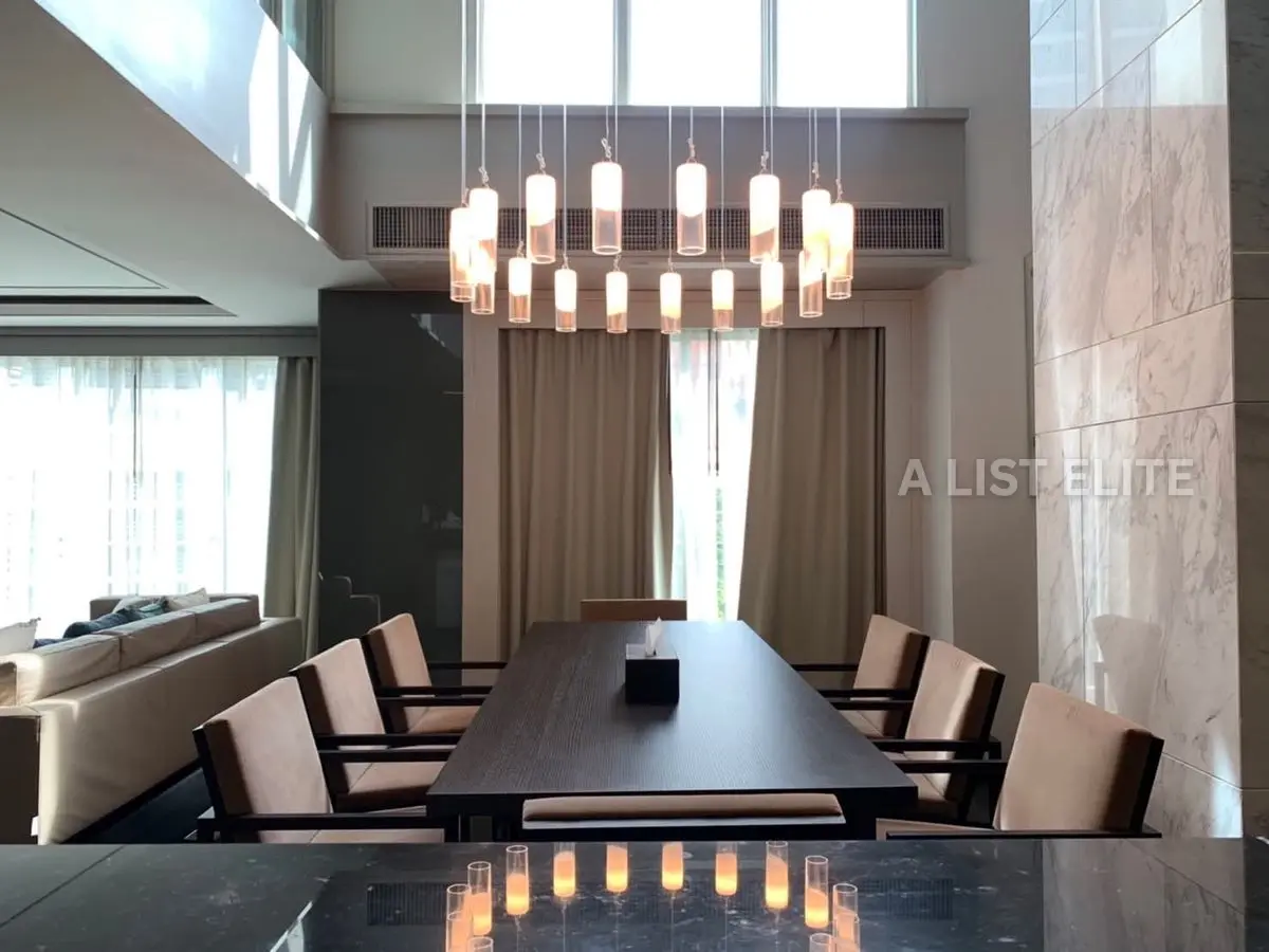 The Crest Sukhumvit 24