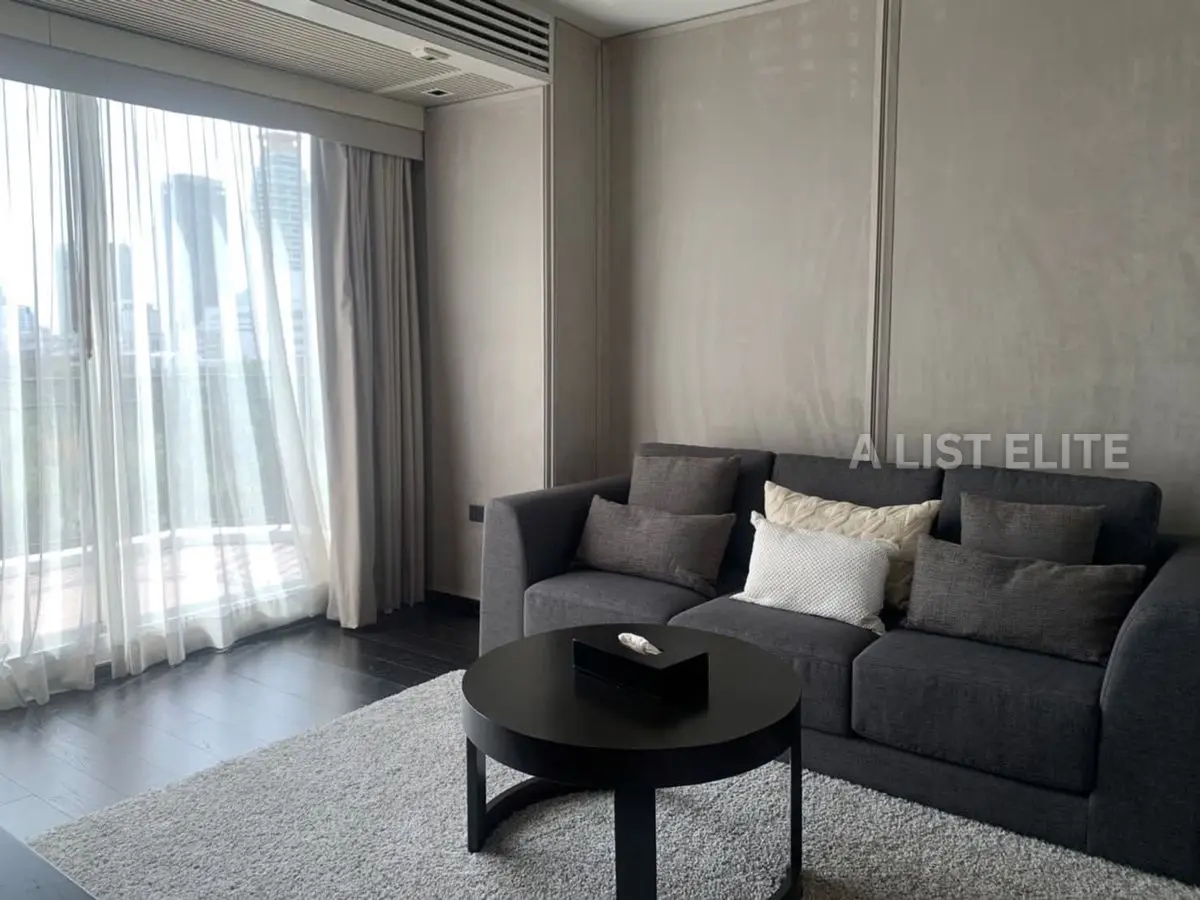 The Crest Sukhumvit 24