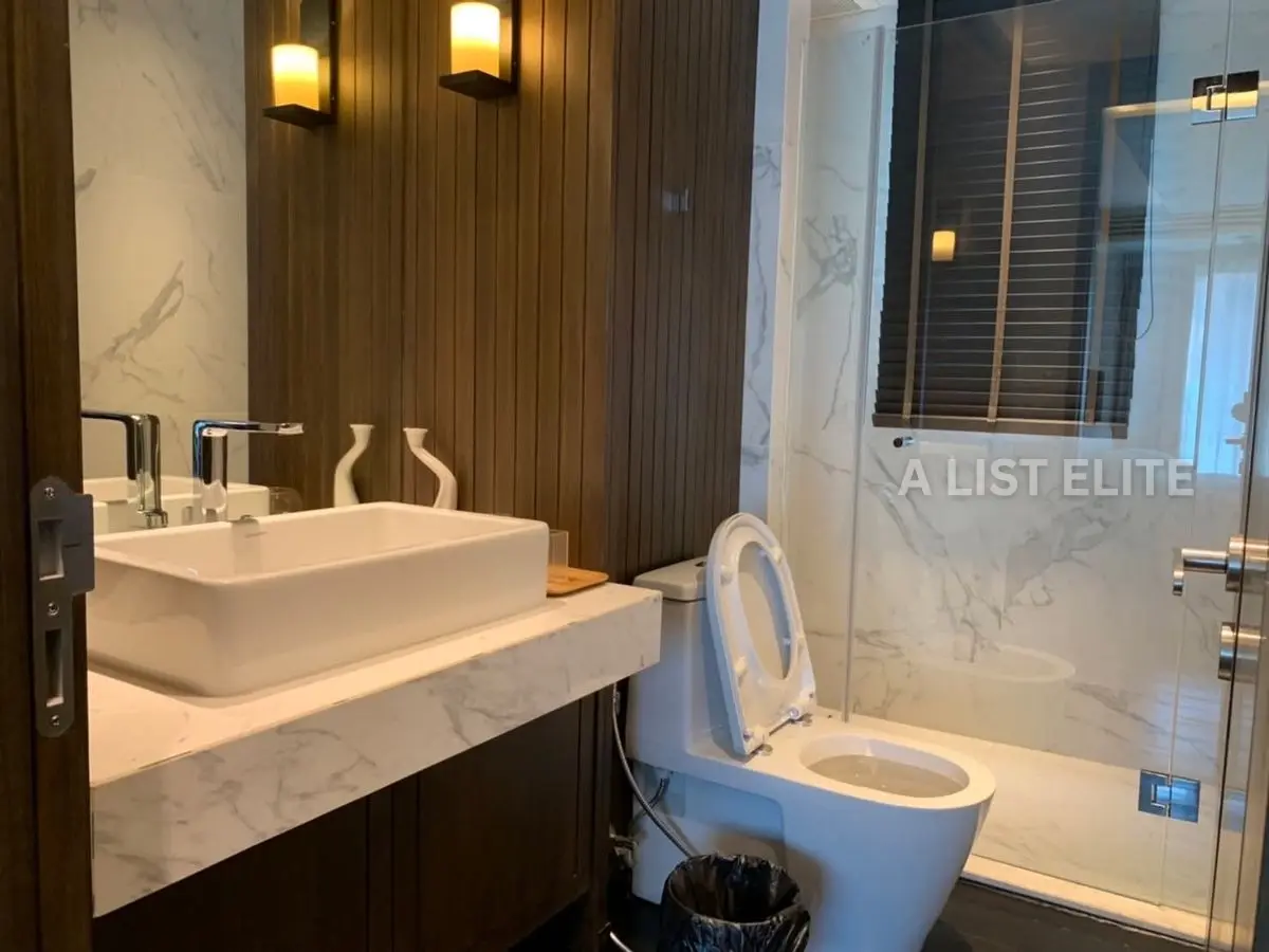 The Crest Sukhumvit 24
