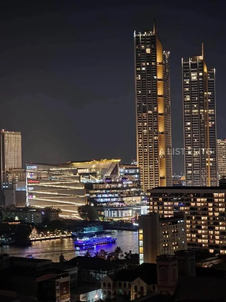 อาคารสเตททาวเวอร์ (ฝั่งสีลม)
