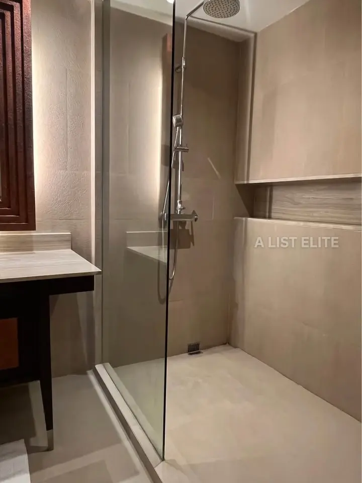 อาคารสเตททาวเวอร์ (ฝั่งสีลม)