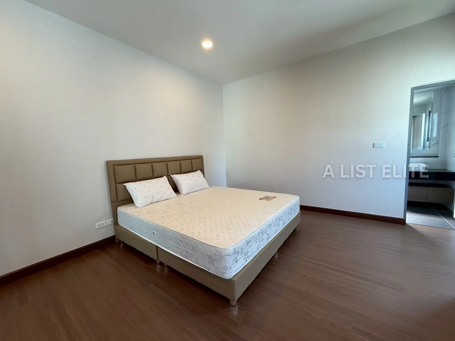 The City Bangna Modern Luxury Living Near Mega Bangna