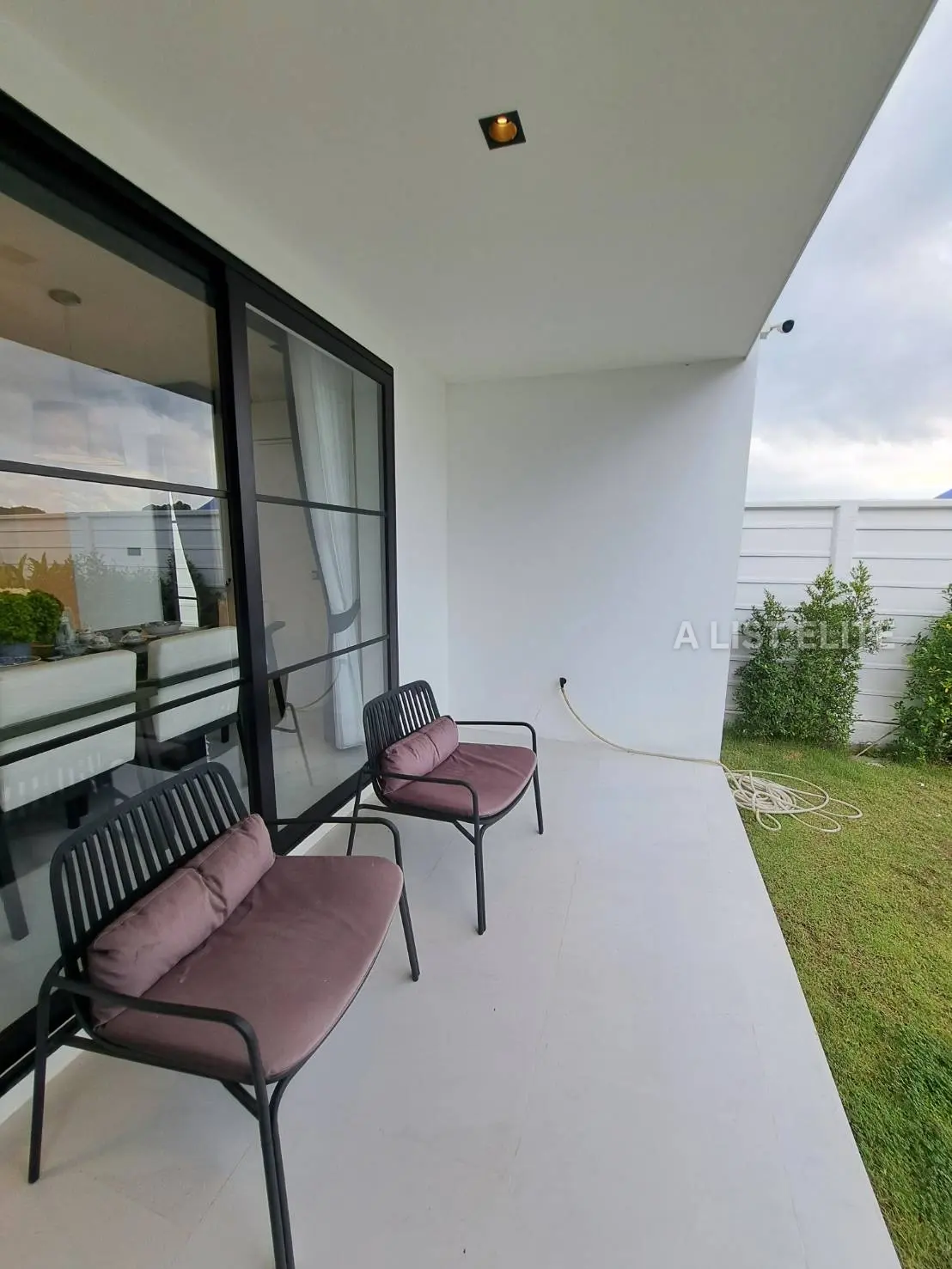 Exclusive Living Embraced by Nature 
