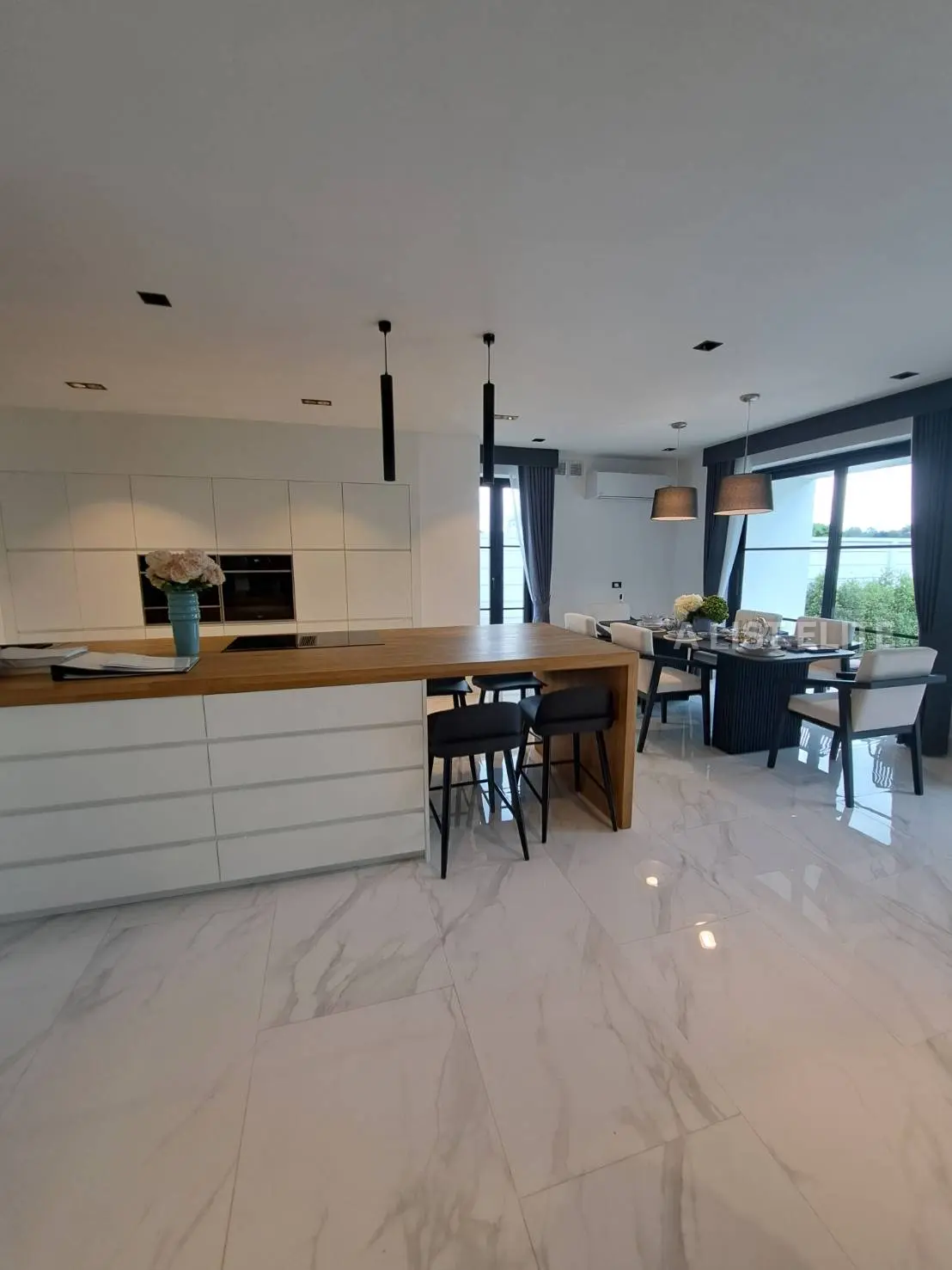 Exclusive Living Embraced by Nature 