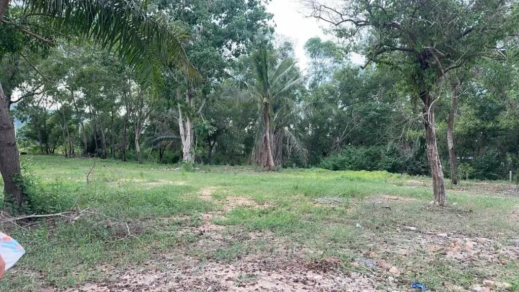 
    3784 SQM of Scenic Lakeside Land, Chaweng lake
  