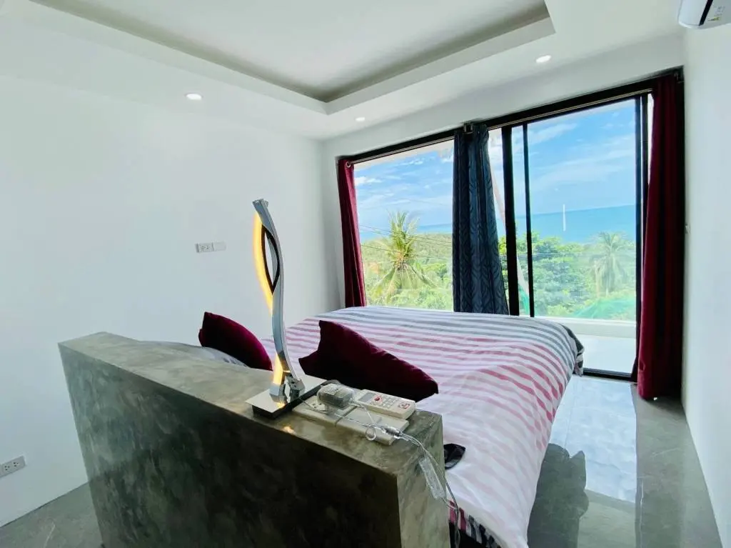 
    Affordable Modern Condo with Ocean View and Pool in Lamai
  