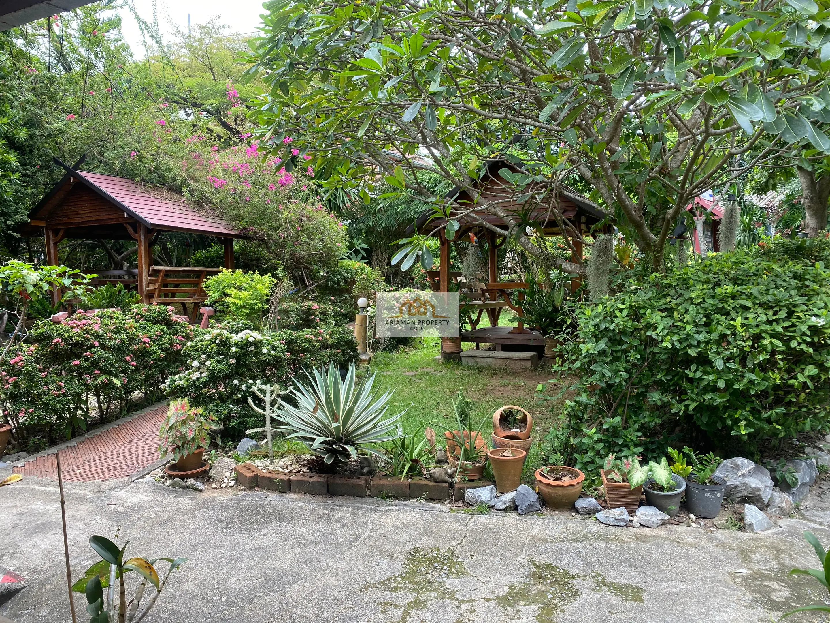 Charming 4-Bedroom Leasehold Hotel with Garden Views in Lamai, Ko Samui