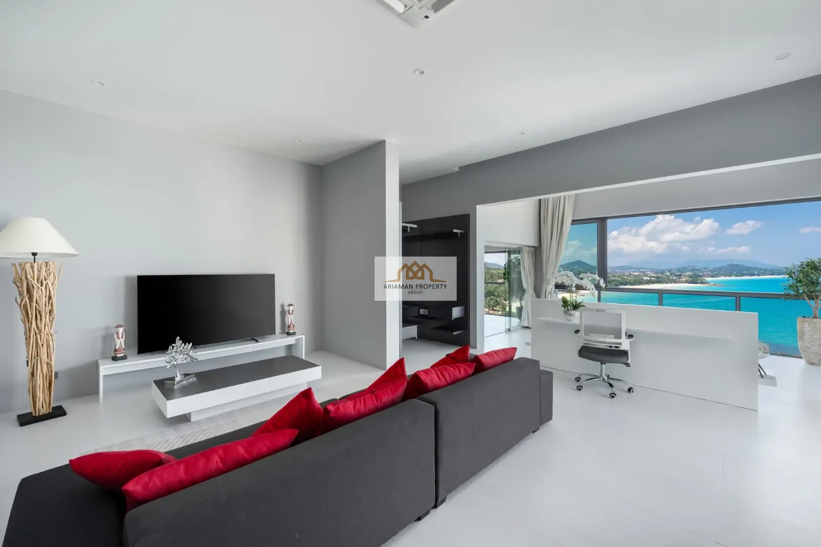 Luxurious 4-Bedroom Freehold Villa with Stunning Ocean and Mountain Views in Chaweng Noi