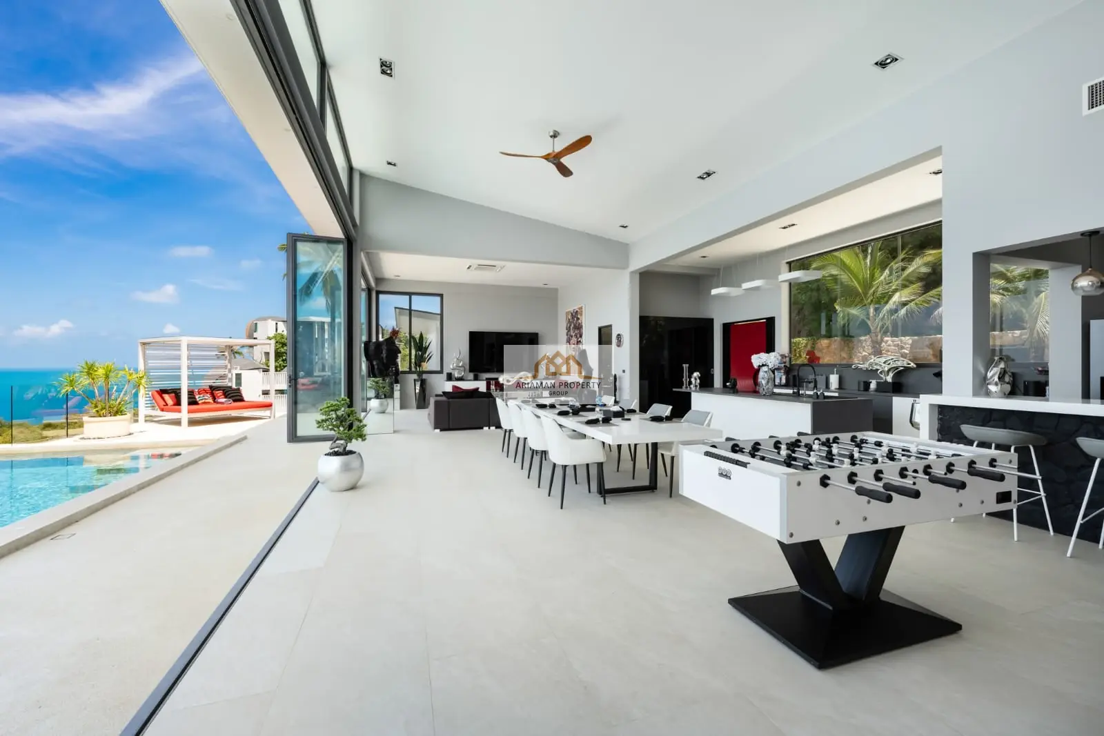 Luxurious 4-Bedroom Freehold Villa with Stunning Ocean and Mountain Views in Chaweng Noi