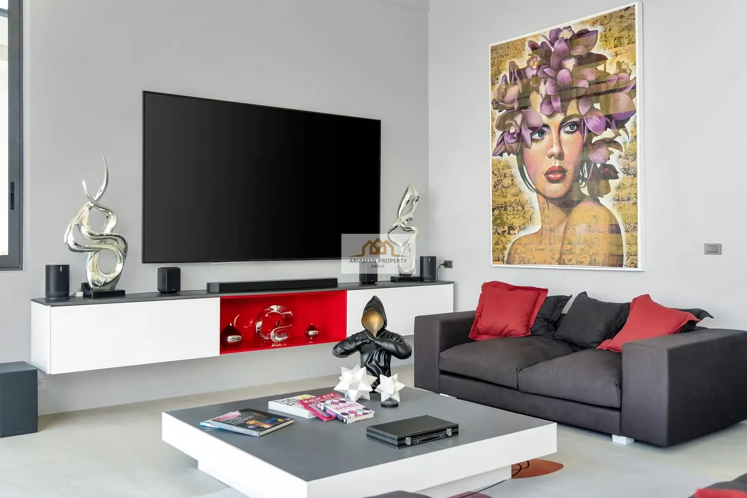 Luxurious 4-Bedroom Freehold Villa with Stunning Ocean and Mountain Views in Chaweng Noi