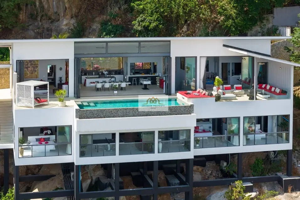 Luxurious 4-Bedroom Freehold Villa with Stunning Ocean and Mountain Views in Chaweng Noi