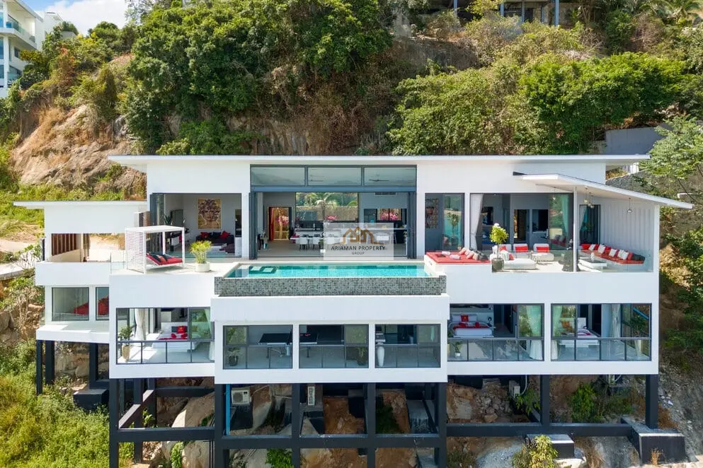Luxurious 4-Bedroom Freehold Villa with Stunning Ocean and Mountain Views in Chaweng Noi