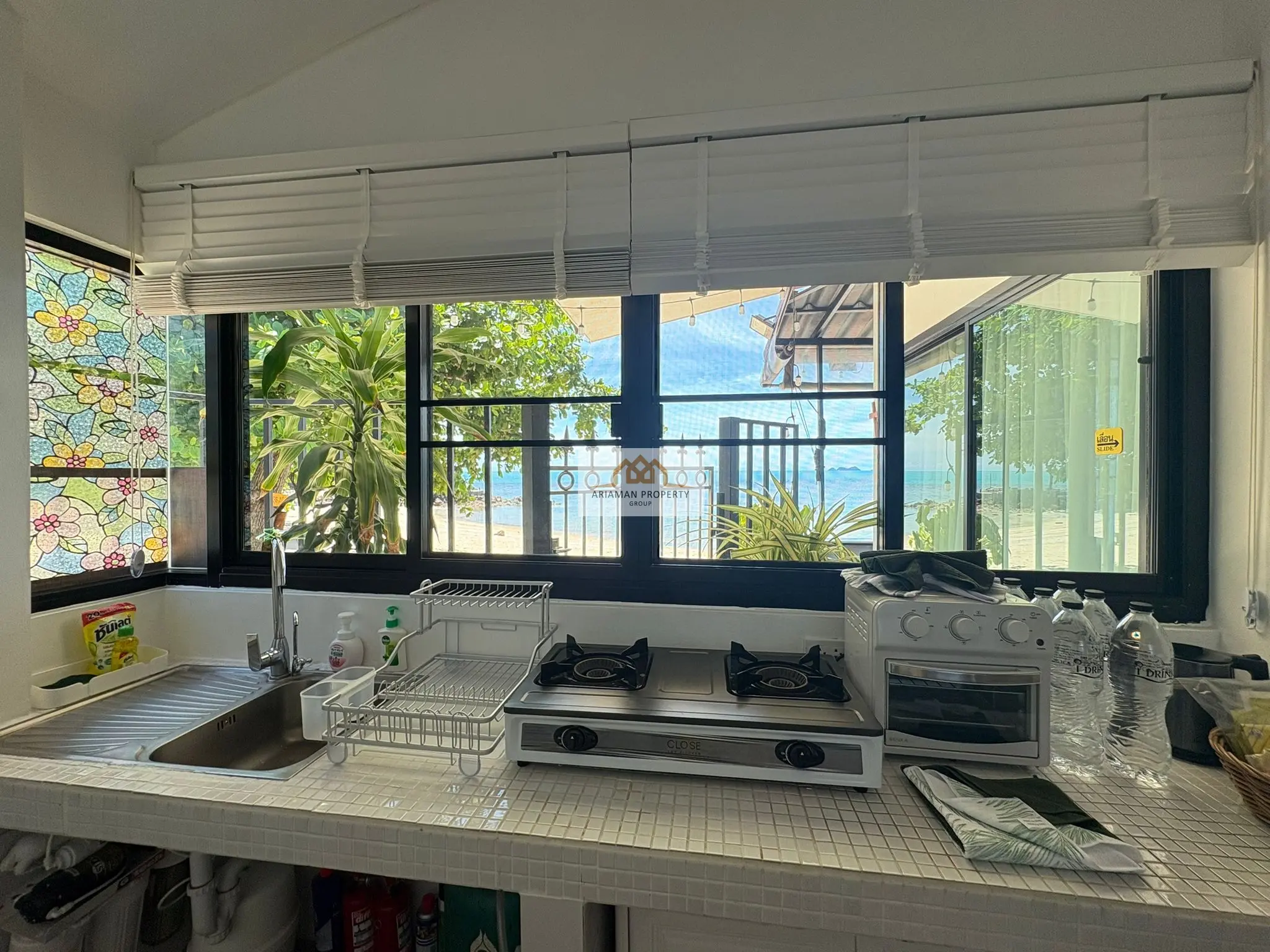 Cozy 1-Bedroom Beachfront Villa with Scenic Views in Bangpor