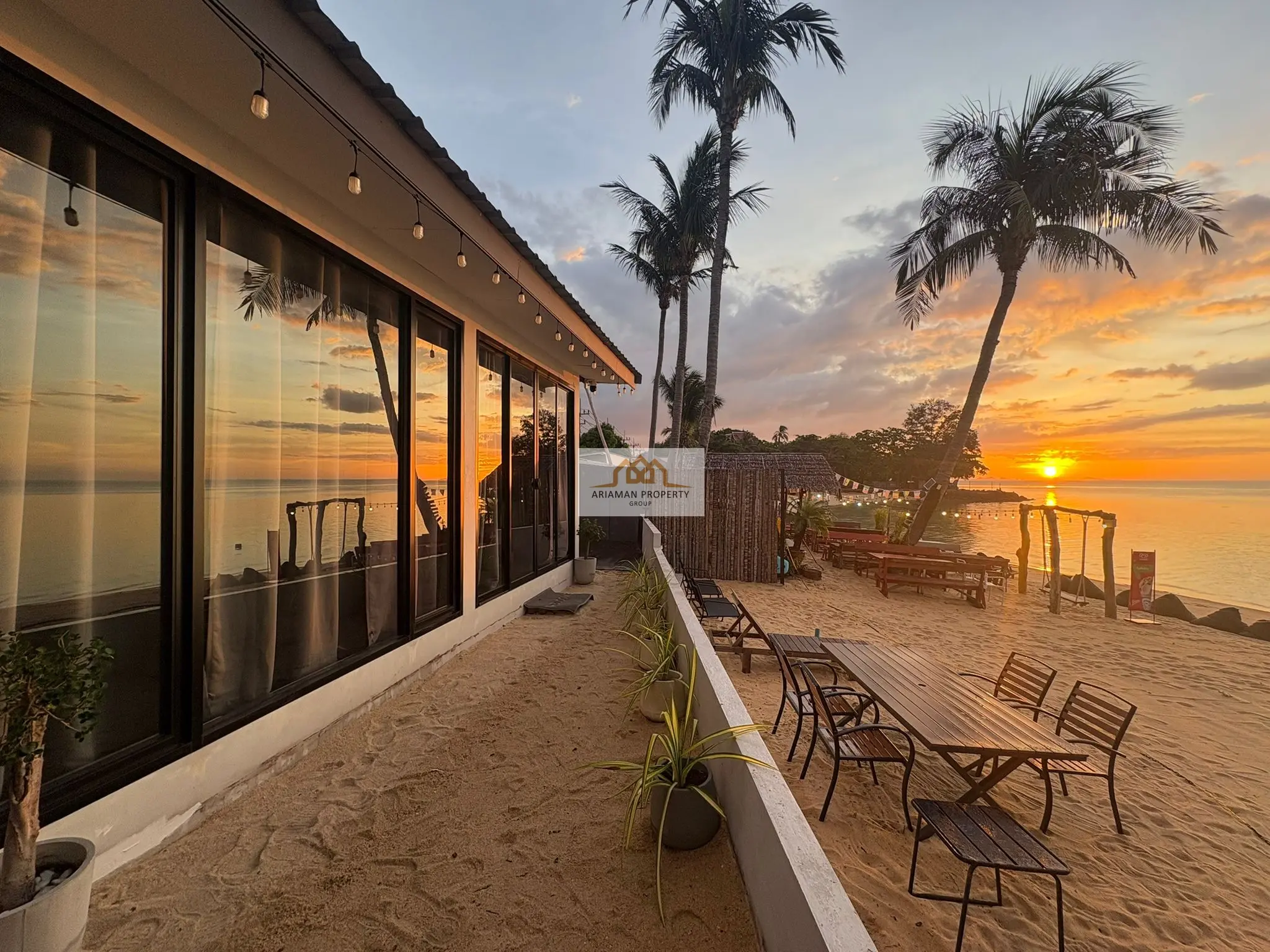 3 Bedorom Beachfront Villa with Direct Sand Access in Bangpor, Ko Samui