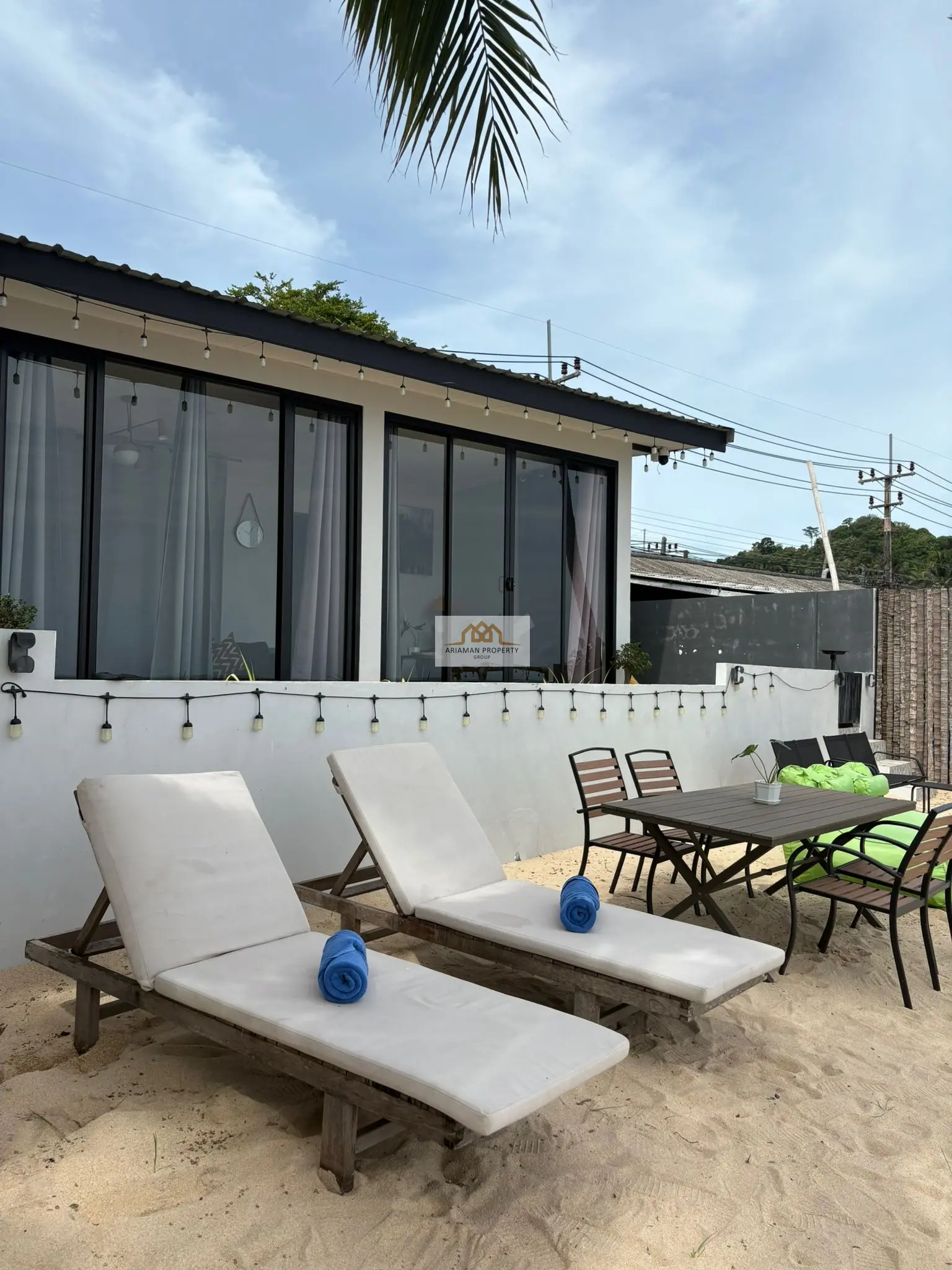 3 Bedorom Beachfront Villa with Direct Sand Access in Bangpor, Ko Samui